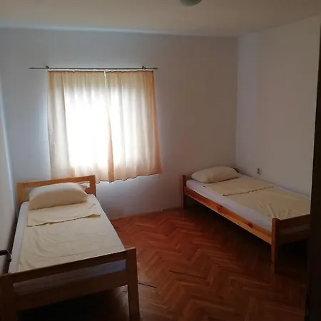 Holiday Una Zara Bihać